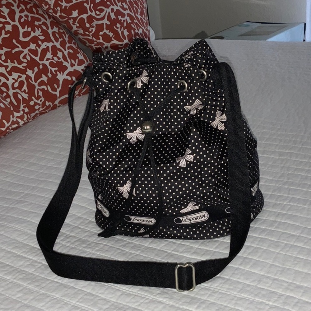 Lesportsac drawstring bag